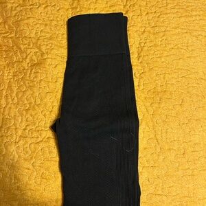 Amazon Black Ribbed Leggings